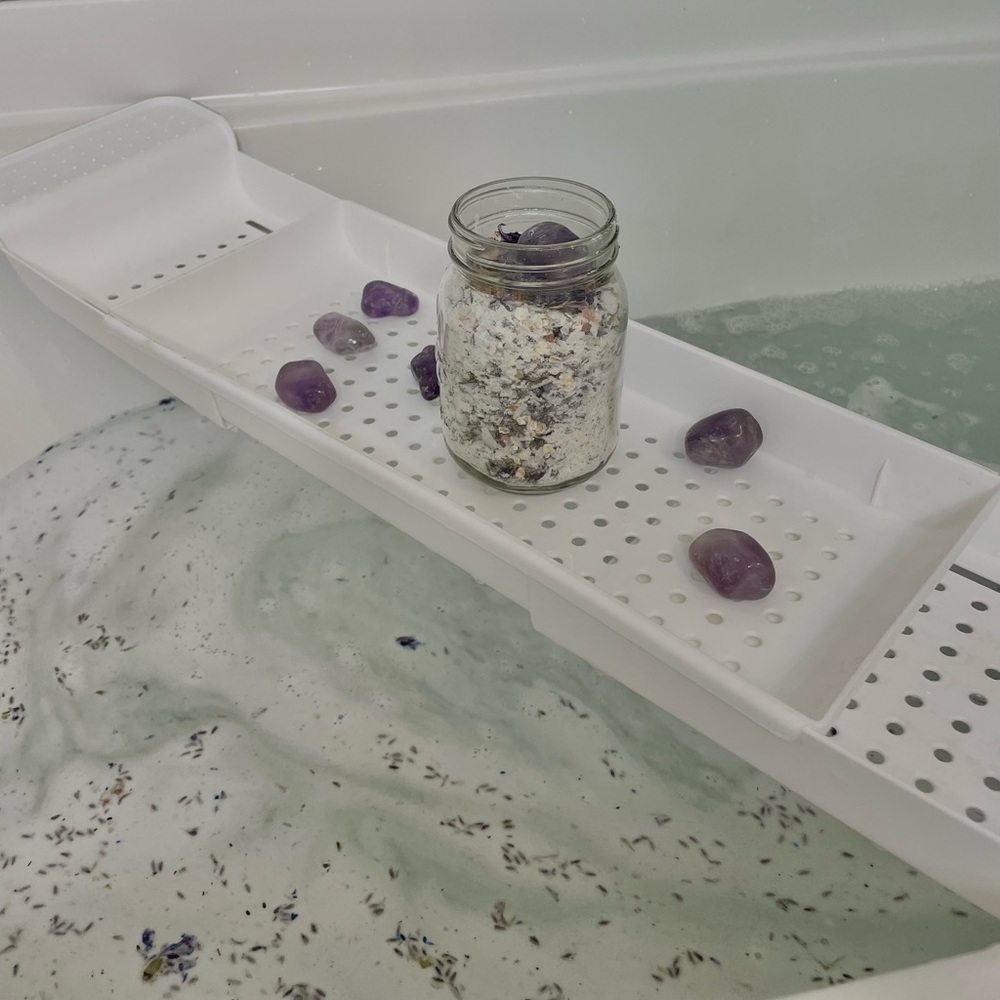 Lavender amethyst unwind bath Soak